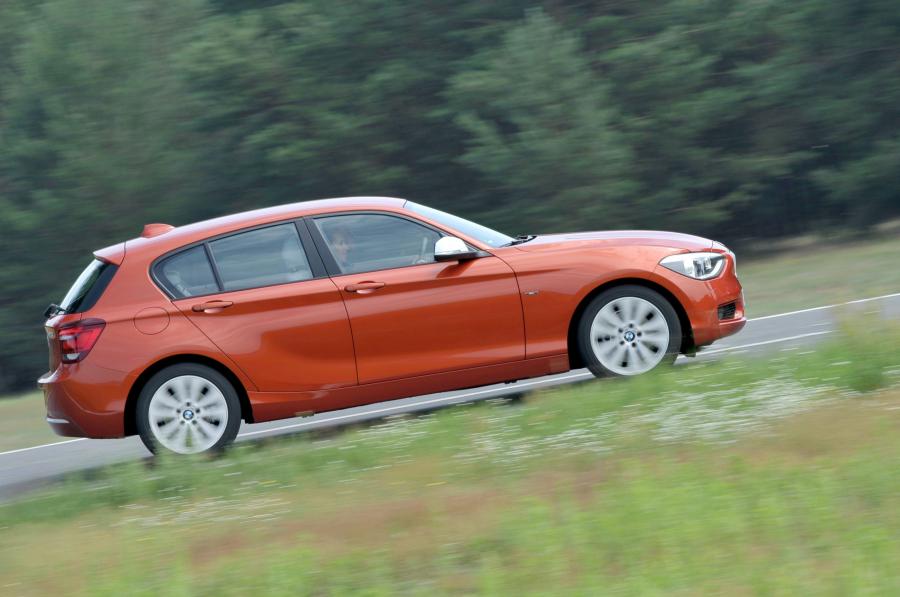  BMW 120d Urban Line 2011 года  (фото 95 из 193)